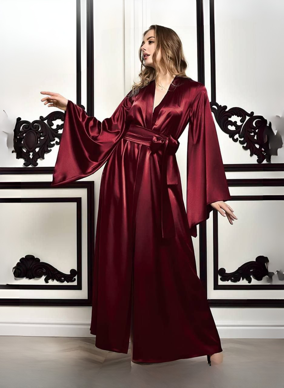 روب ستان ناعم بأكمام واسعة – تصميم أنيق ولمسة فاخرة